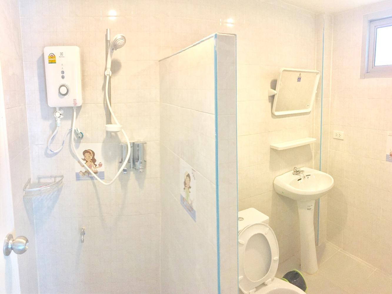 ทรัพย์ทวี รีสอร์ท (Subtawee Resort)4