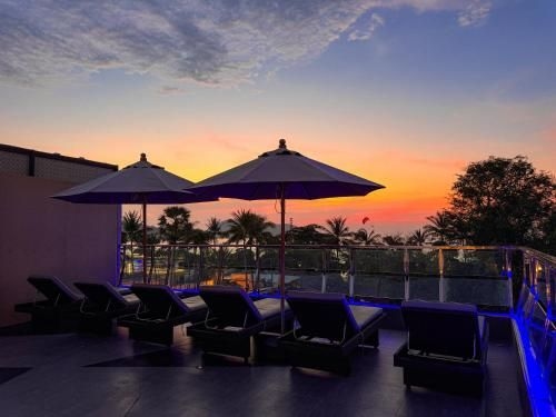 โรงแรมคลาเรียน บีช ป่าตอง (Clarian Hotel Beach Patong)1