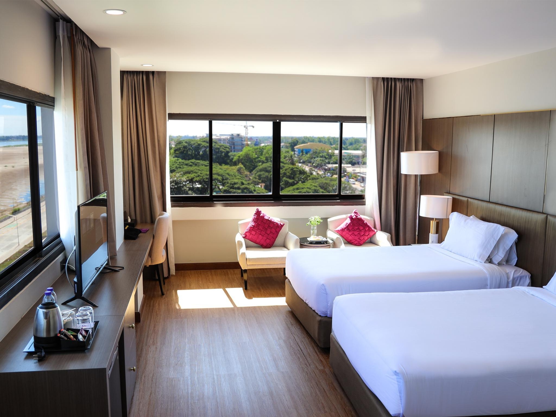 Fortune River View Hotel Nakhon Phanom3