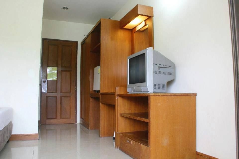 ต้นทองรีสอร์ท (Tonthong Resort)3