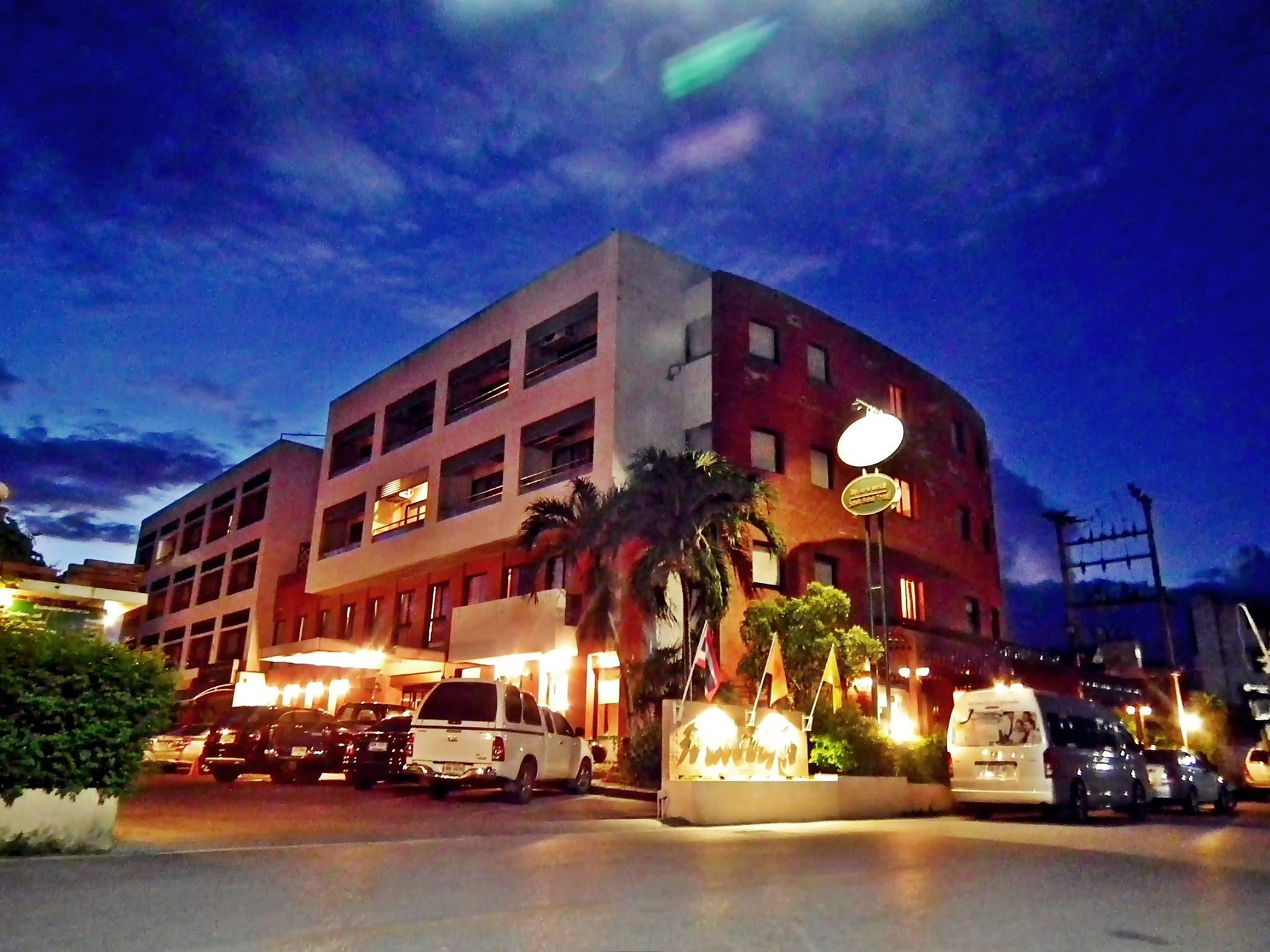 โรงแรมพิณ (Pin Hotel)2