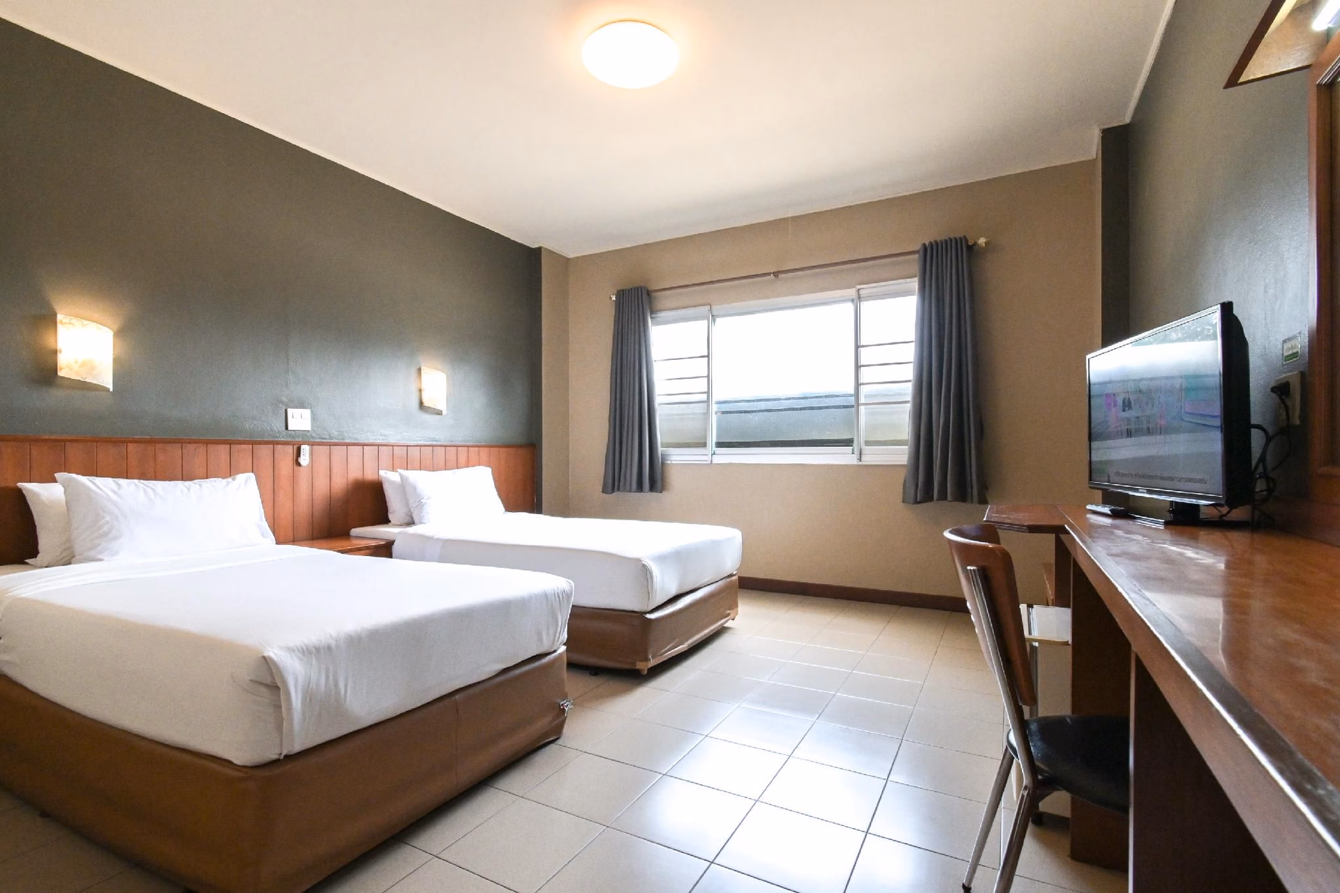 Rattana Park Hotel4