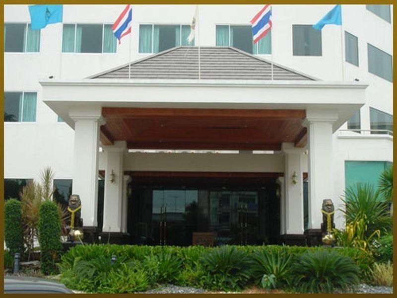 ศรีอู่ทอง แกรนด์ โฮเต็ล (Sri U-Thong Grand Hotel)4