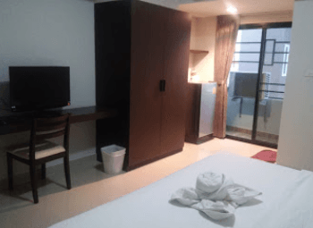 ซอย 4 เซอร์วิส เรสซิเด้นท์ (Soi 4 Service Residence)3