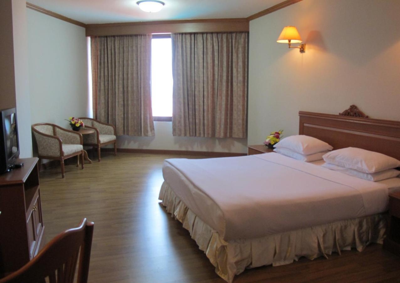 โรงแรมริมปาว (Rimpao Hotel)1