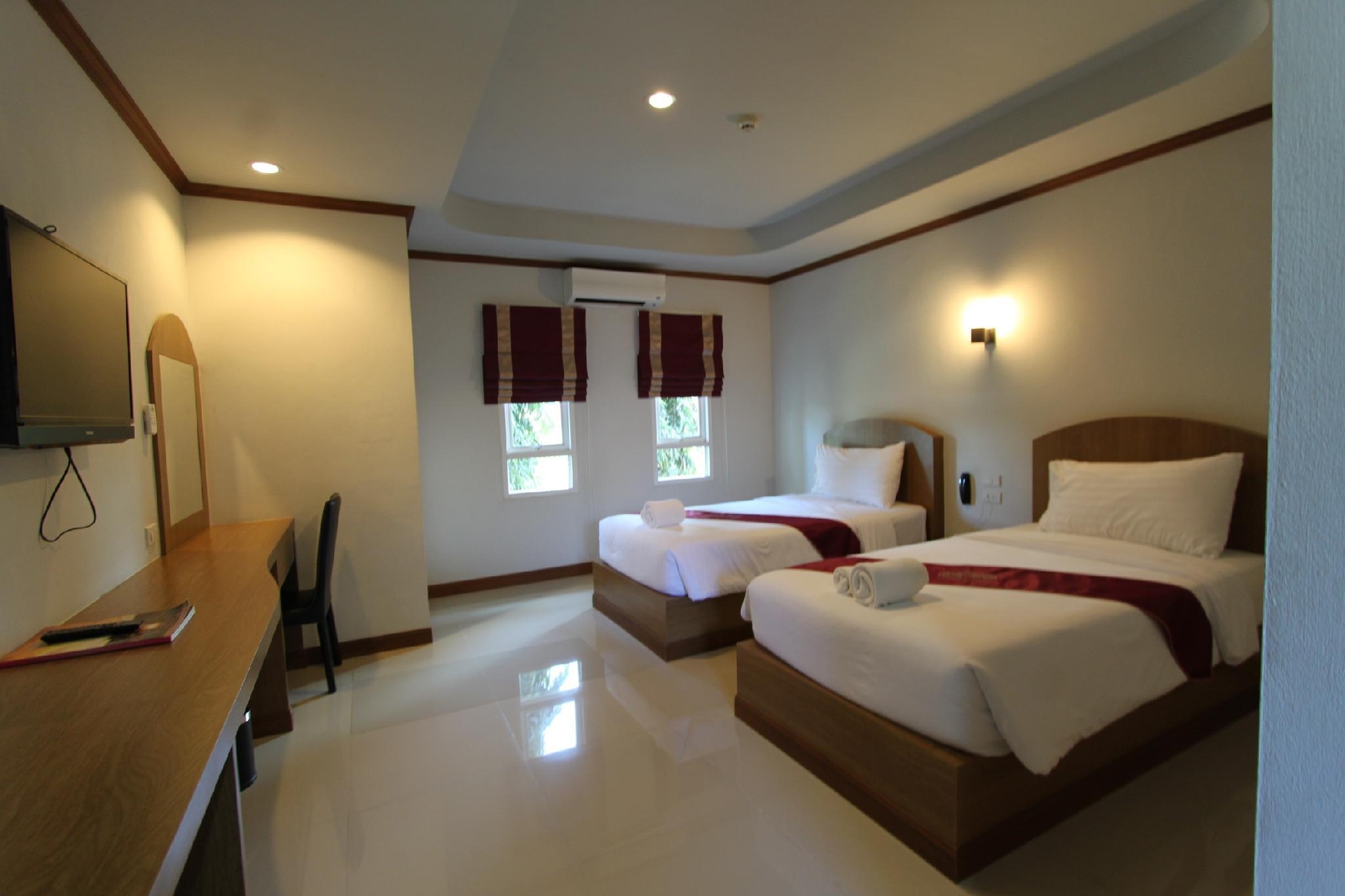 โรงแรมธาดา ชาโตว์ (Thada Chateau Hotel)4