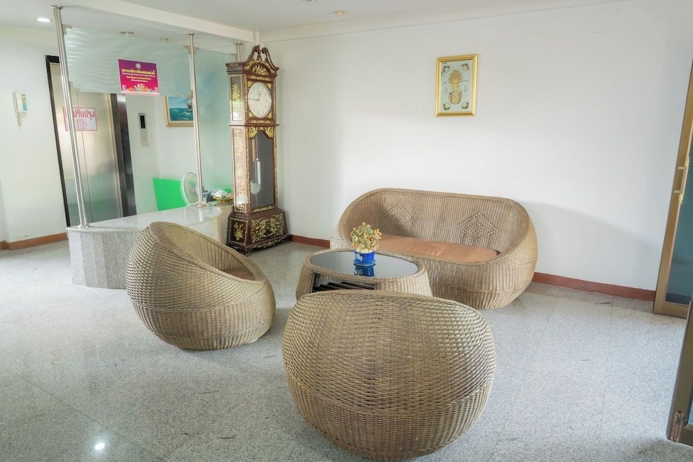 เกาะลอย โกลเดน พาร์ค โฮเต็ล (Kohloy Golden Park Hotel)1