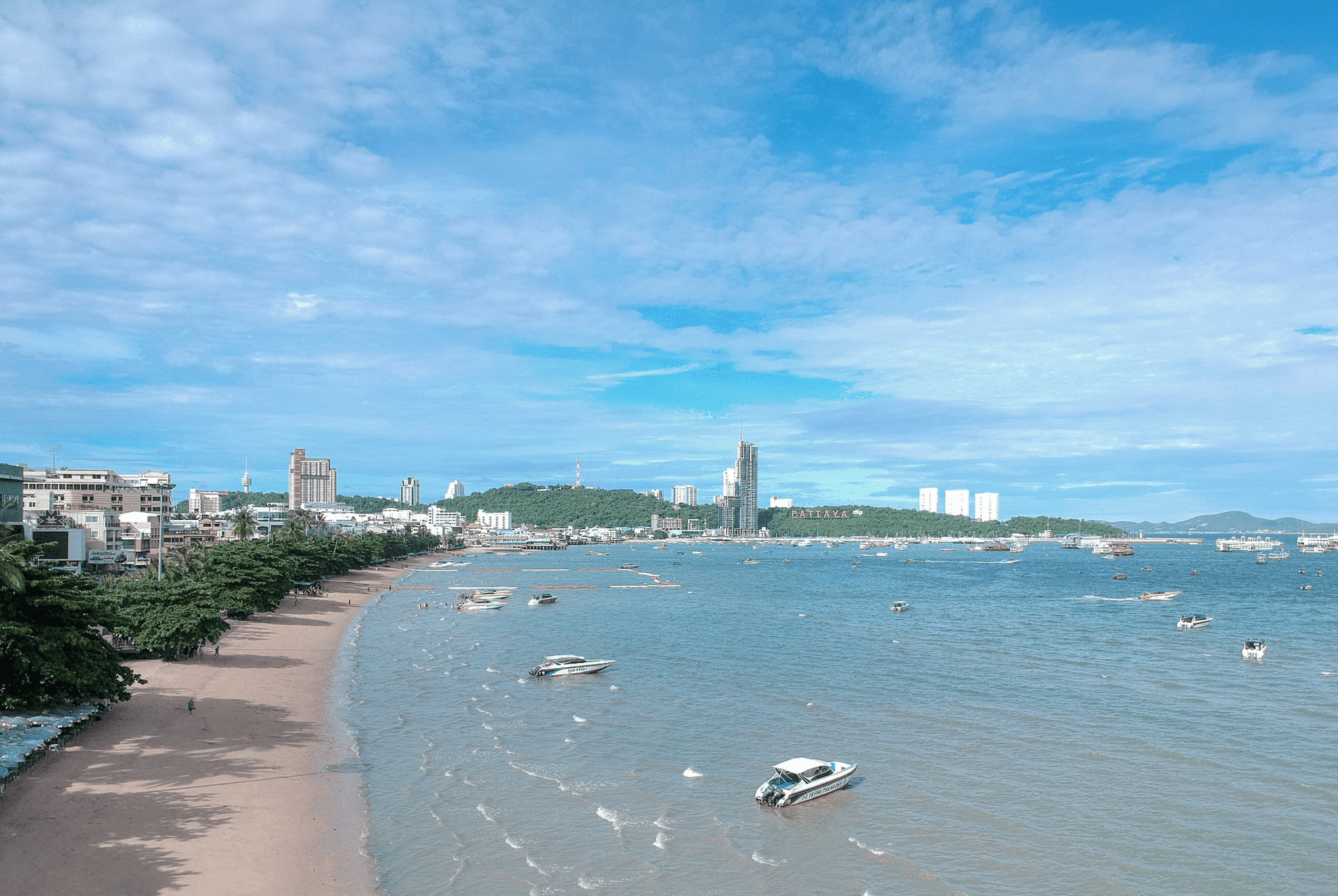 โรงแรม เดอะ เบย์วิว พัทยา (The Bayview Hotel Pattaya)1