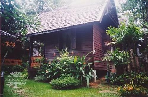 แป้นเกล็ดวิลล่า อีโค ฮิลล์ รีสอร์ต (Pan Kled Villa Eco Hill Resort)4