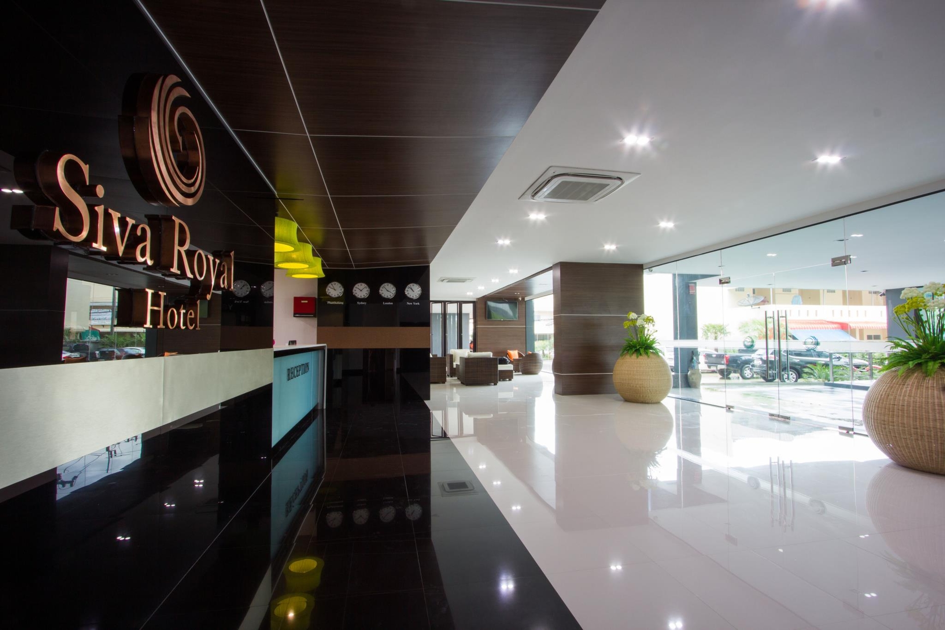 โรงแรม ศิวา รอยัล (Siva Royal Hotel)3