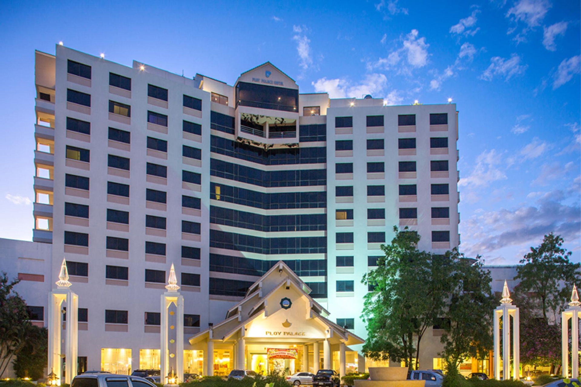 PLOY PALACE MUKDAHAN4