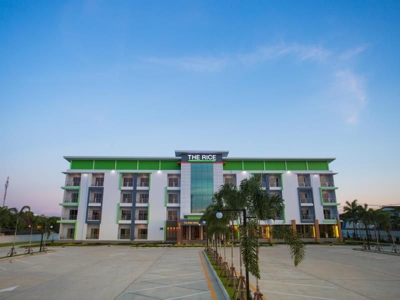The Rice Hotel0