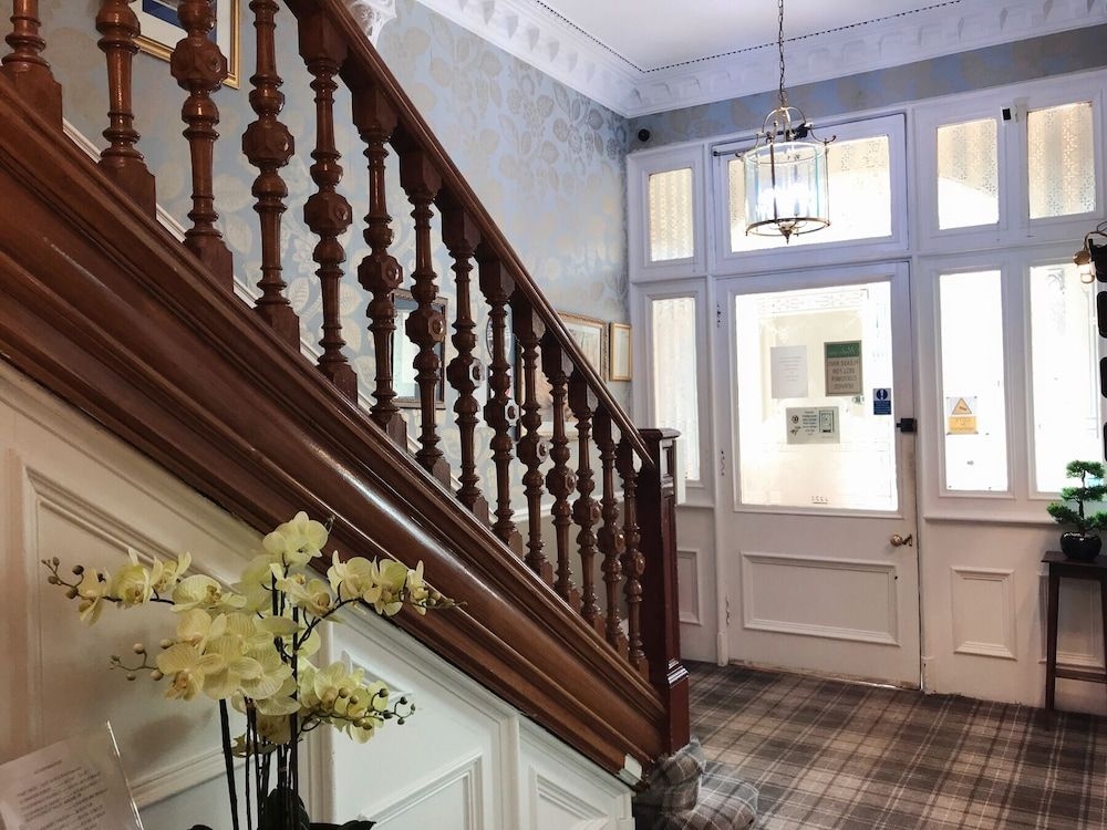 Alexander Guest House0