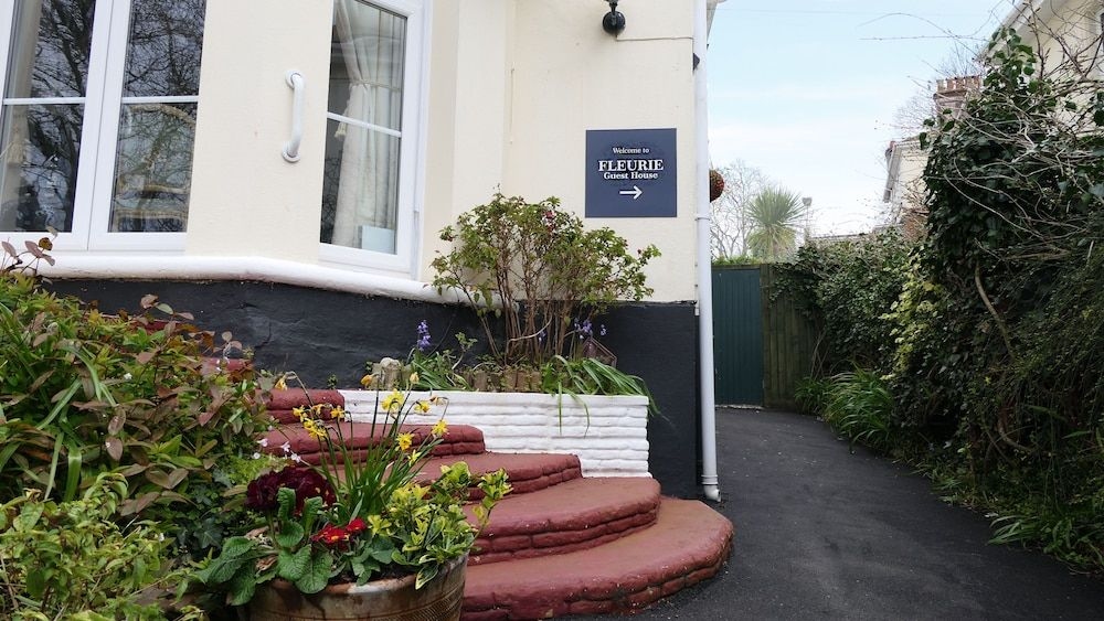 Fleurie House2