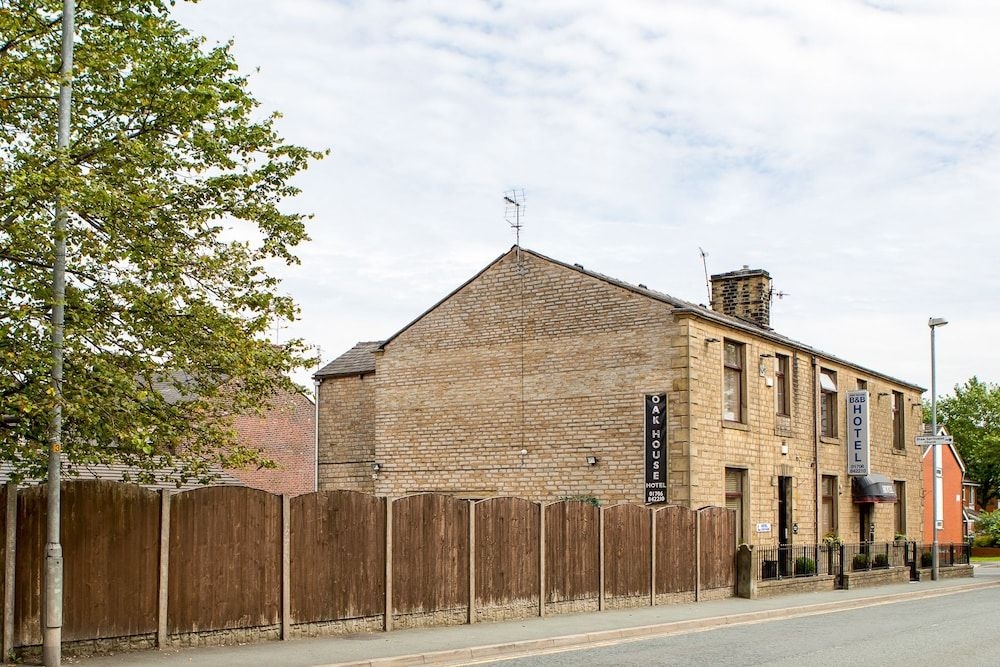 Oak House BB0