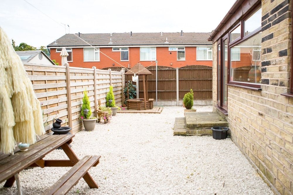 Oak House BB2