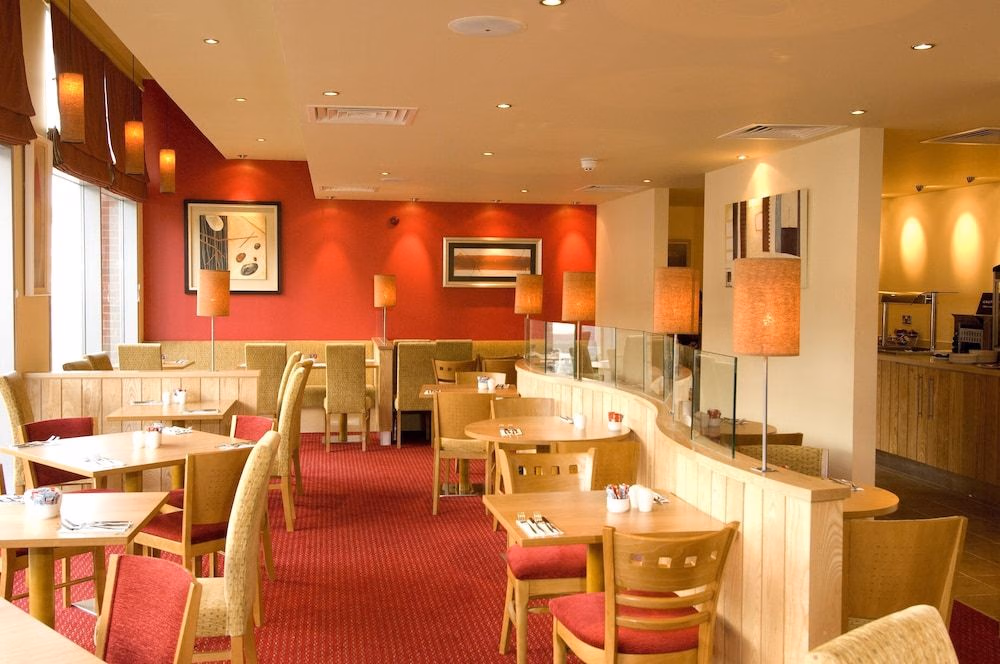 Premier Inn Reading Central4