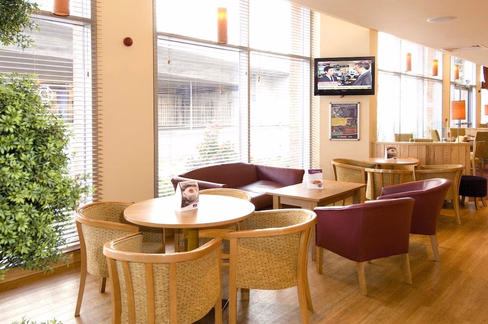 Premier Inn Reading Central2