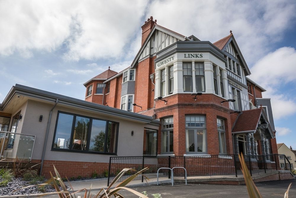 Links Hotel1