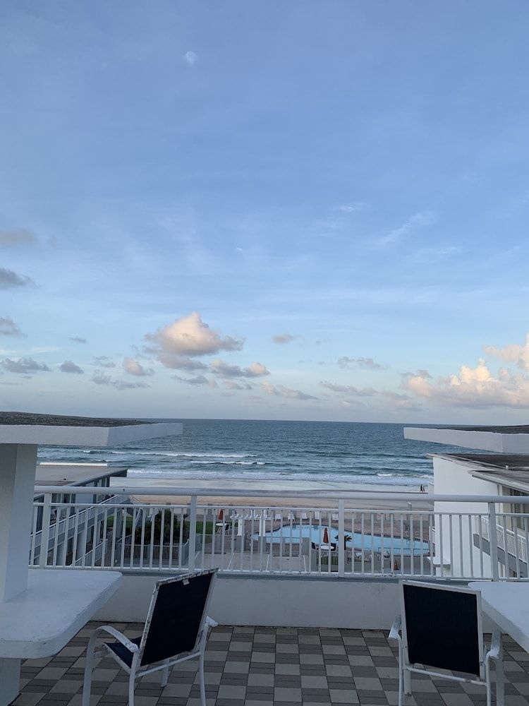 Days Inn And Suites Mainsail Oceanfront0