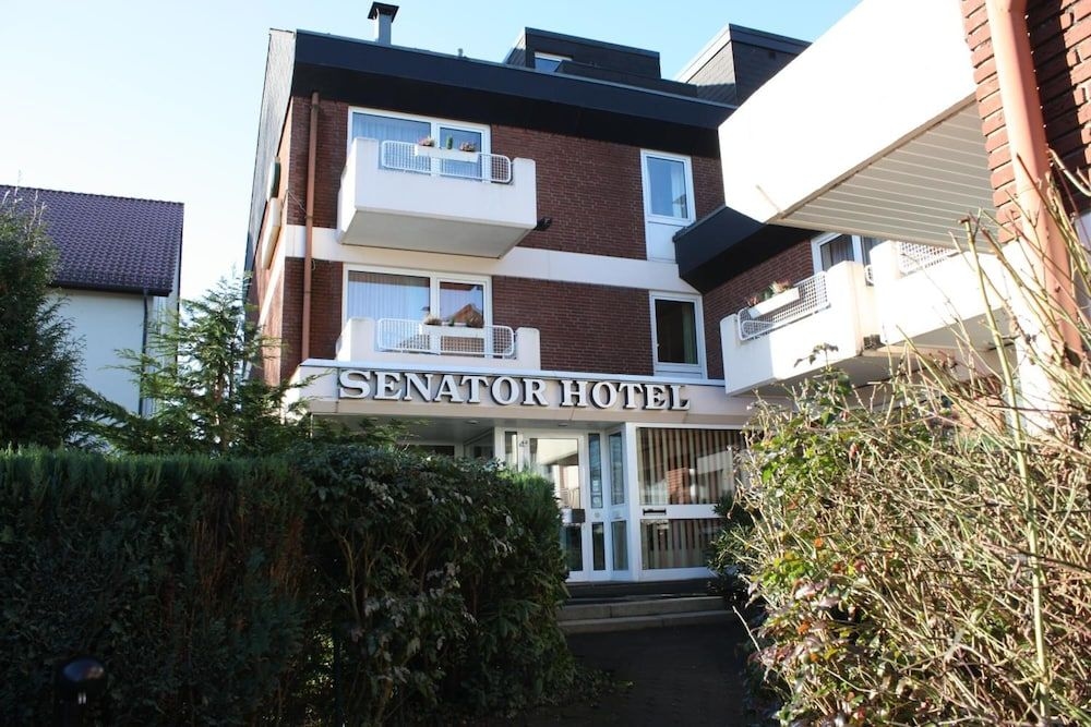 Hotel Senator0