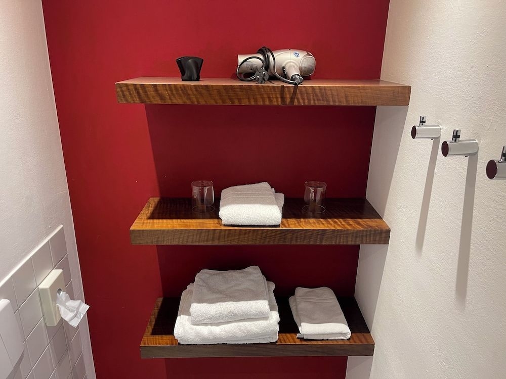 ABC Hotel2
