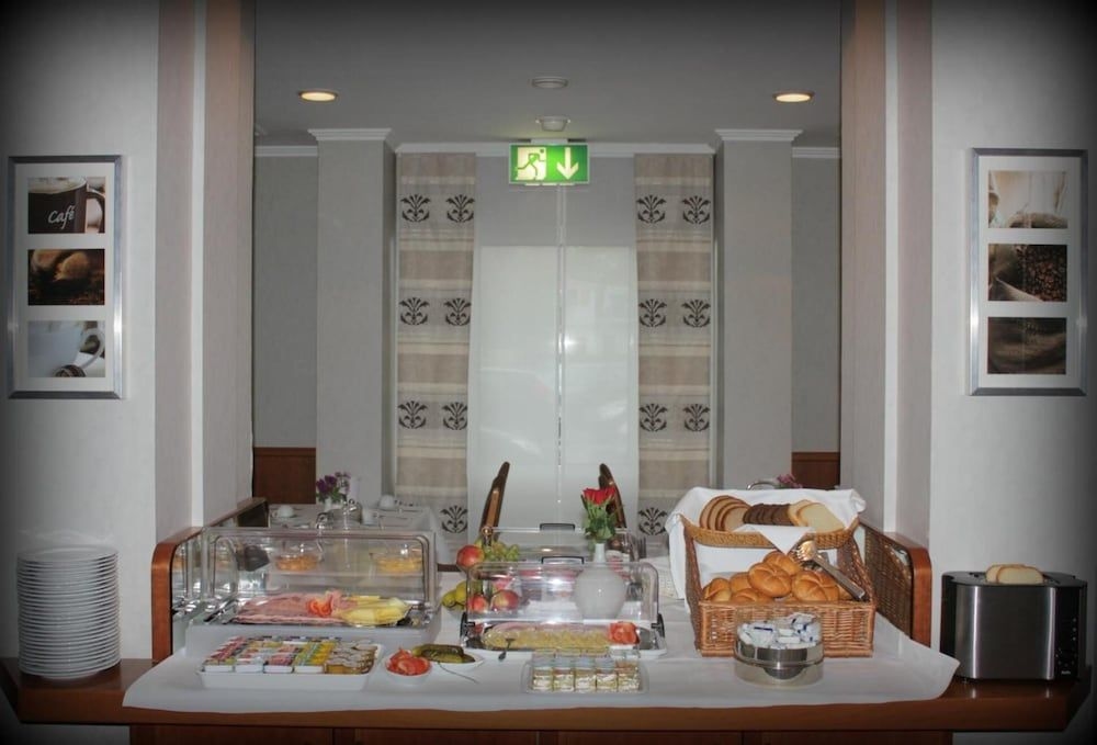 Hotel Alina1