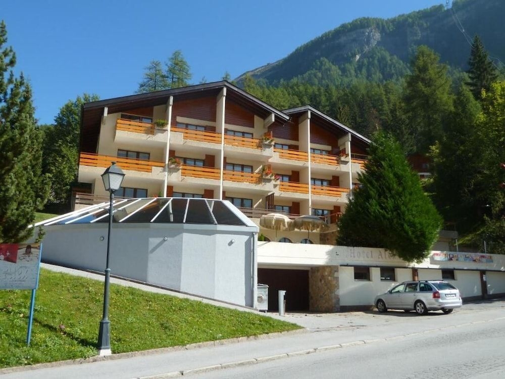 Hotel Alex2