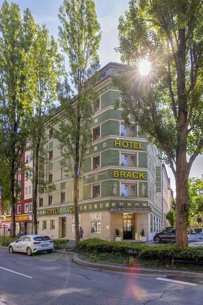 Hotel Brack1