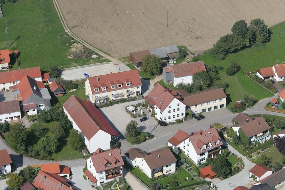 Gasthaus Hotel Ostermeier0