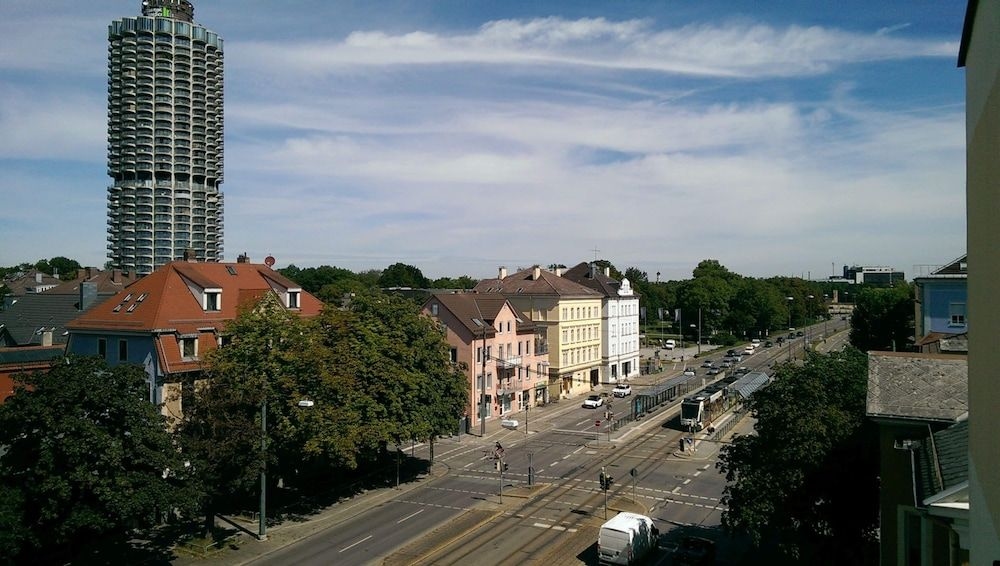 Stadthotel Augsburg1