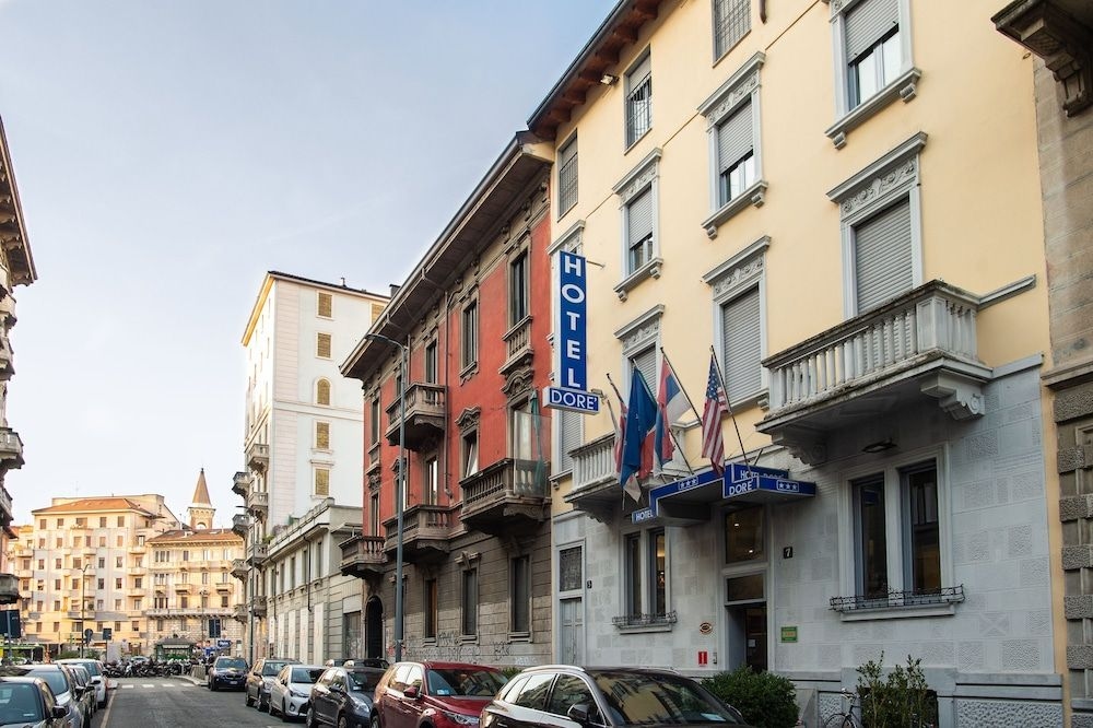 Hotel Dore1