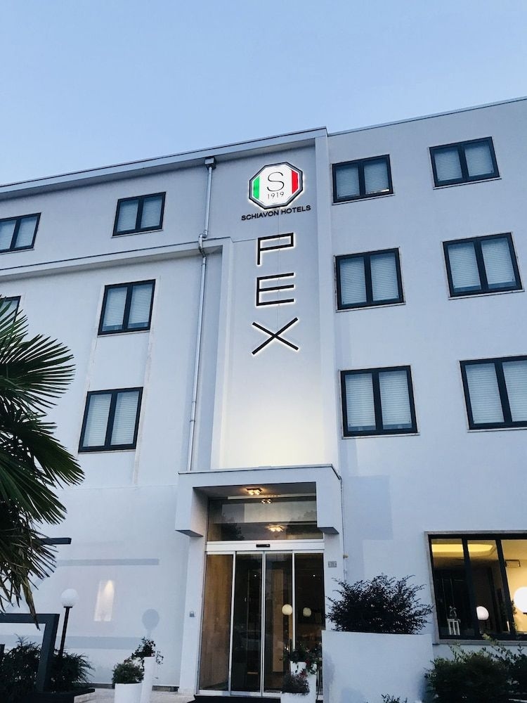 Hotel Sereno0