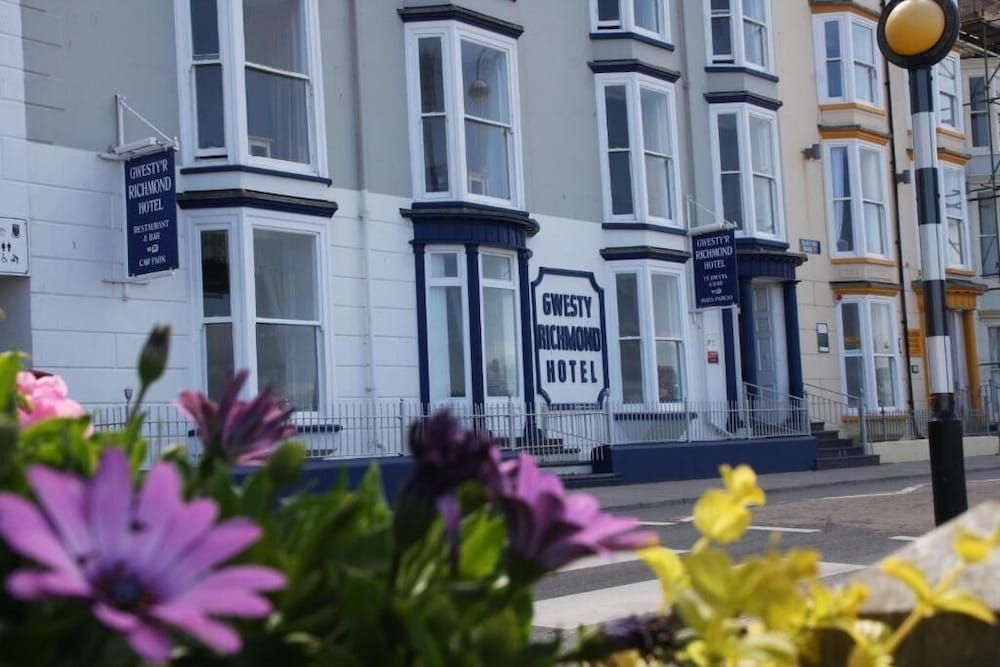 Richmond Hotel4