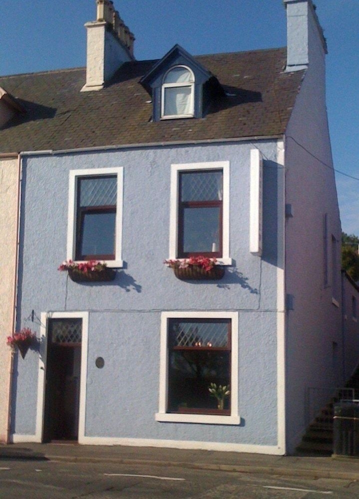 Lakeview Guest House1