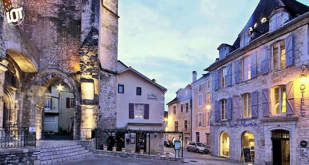 Le Pavillon Saint-Martin0