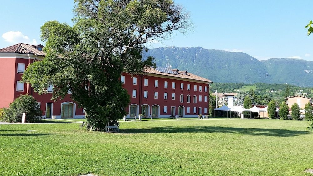 Marco Polo Suite Resort0
