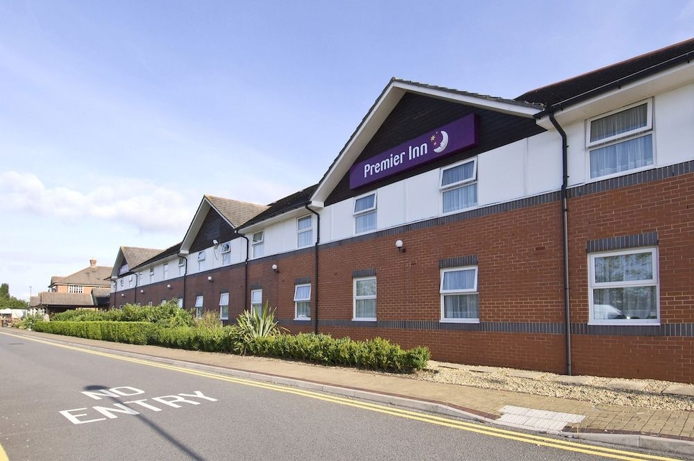 Premier Inn Bristol South3