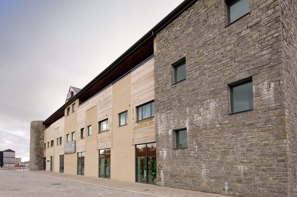 Premier Inn Caernarfon2