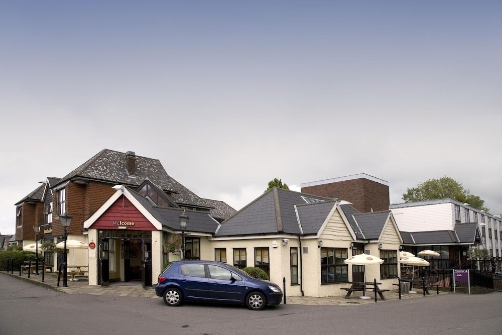 Premier Inn Epsom South1