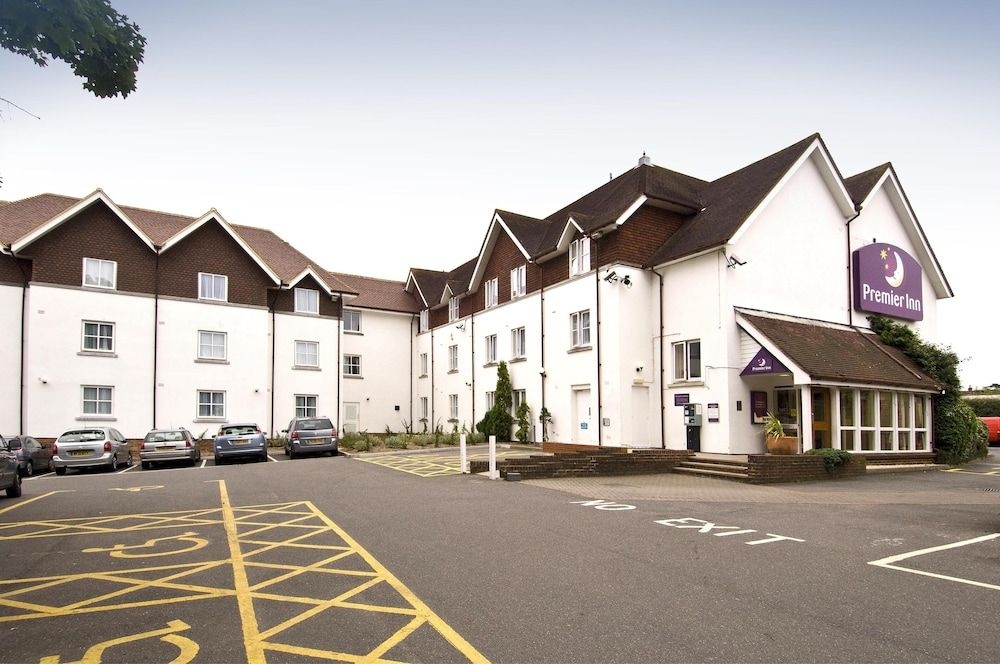 Premier Inn Horsham3