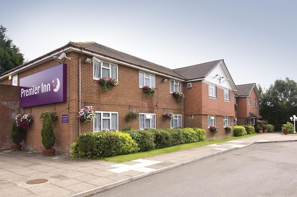 Premier Inn Reading South3