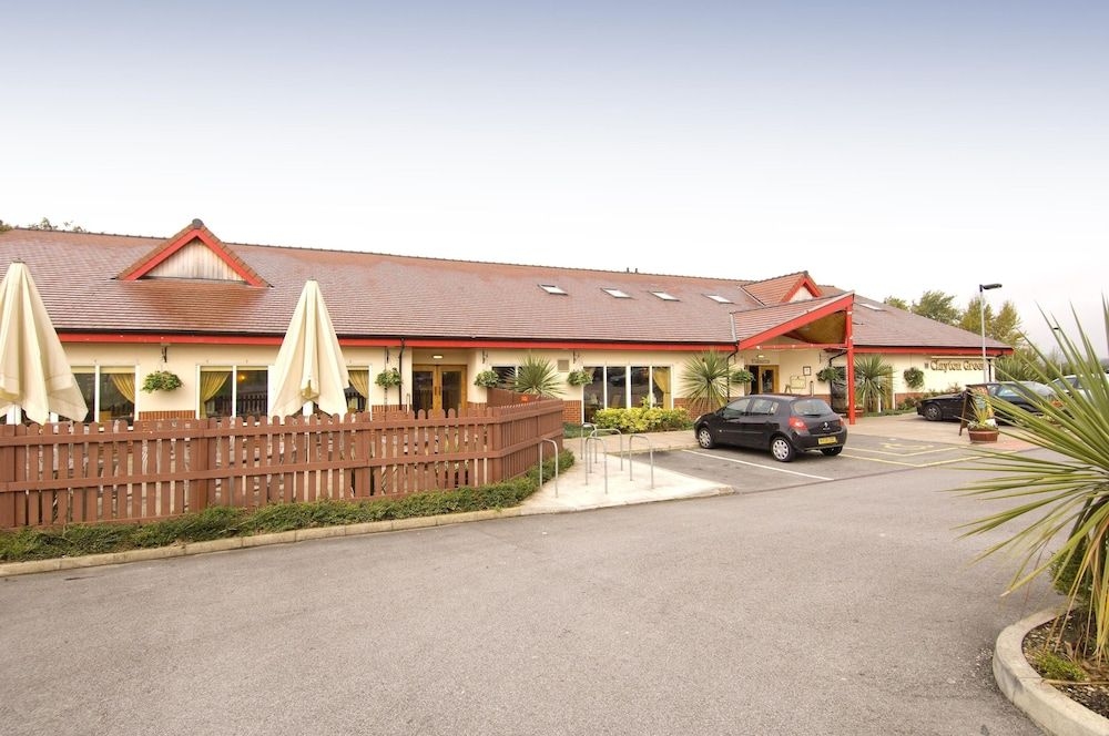 Premier Inn Oldham Central0
