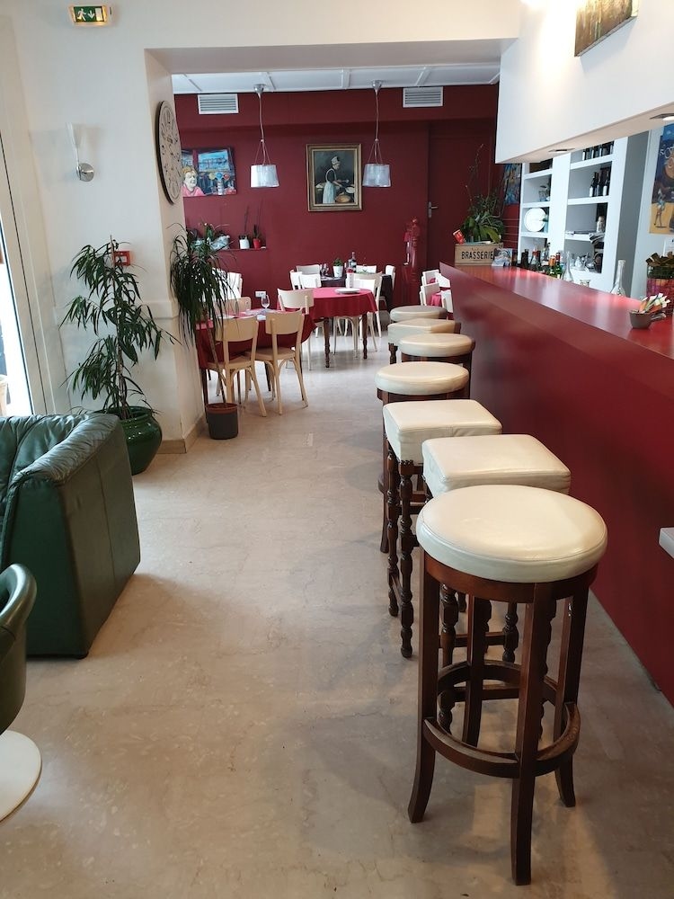 Hotel Restaurant Les Oceanides3