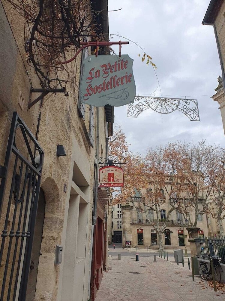 Hostellerie Provencale4