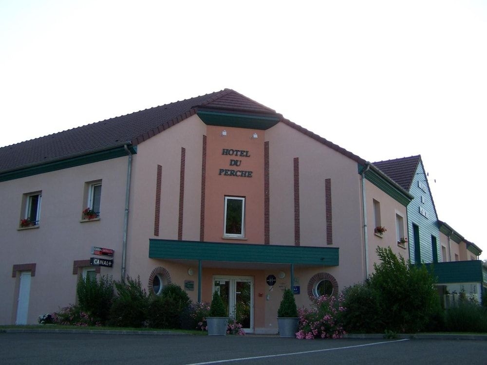 Brit hotel Du Perche4