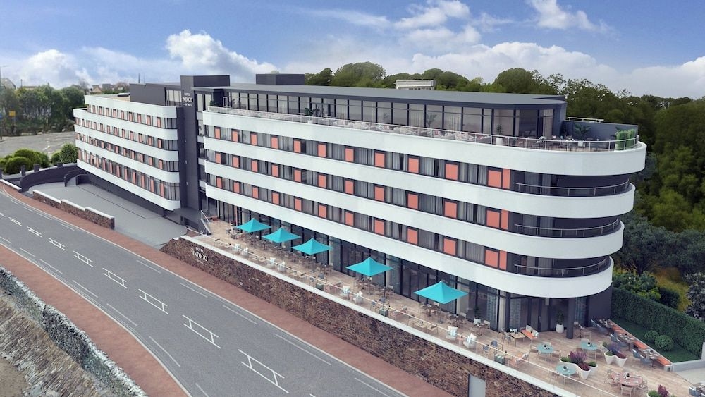 Corbyn Head Hotel2