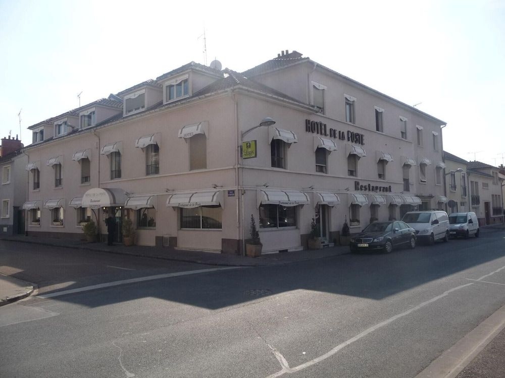 Hotel De La Poste0