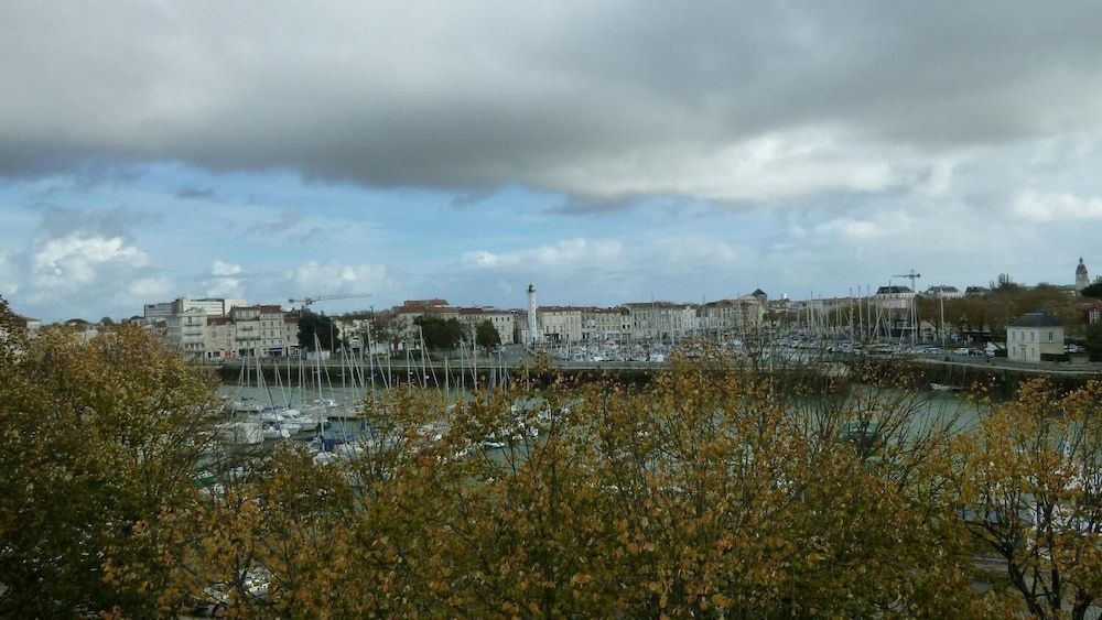 Hotel De L'Ocean0