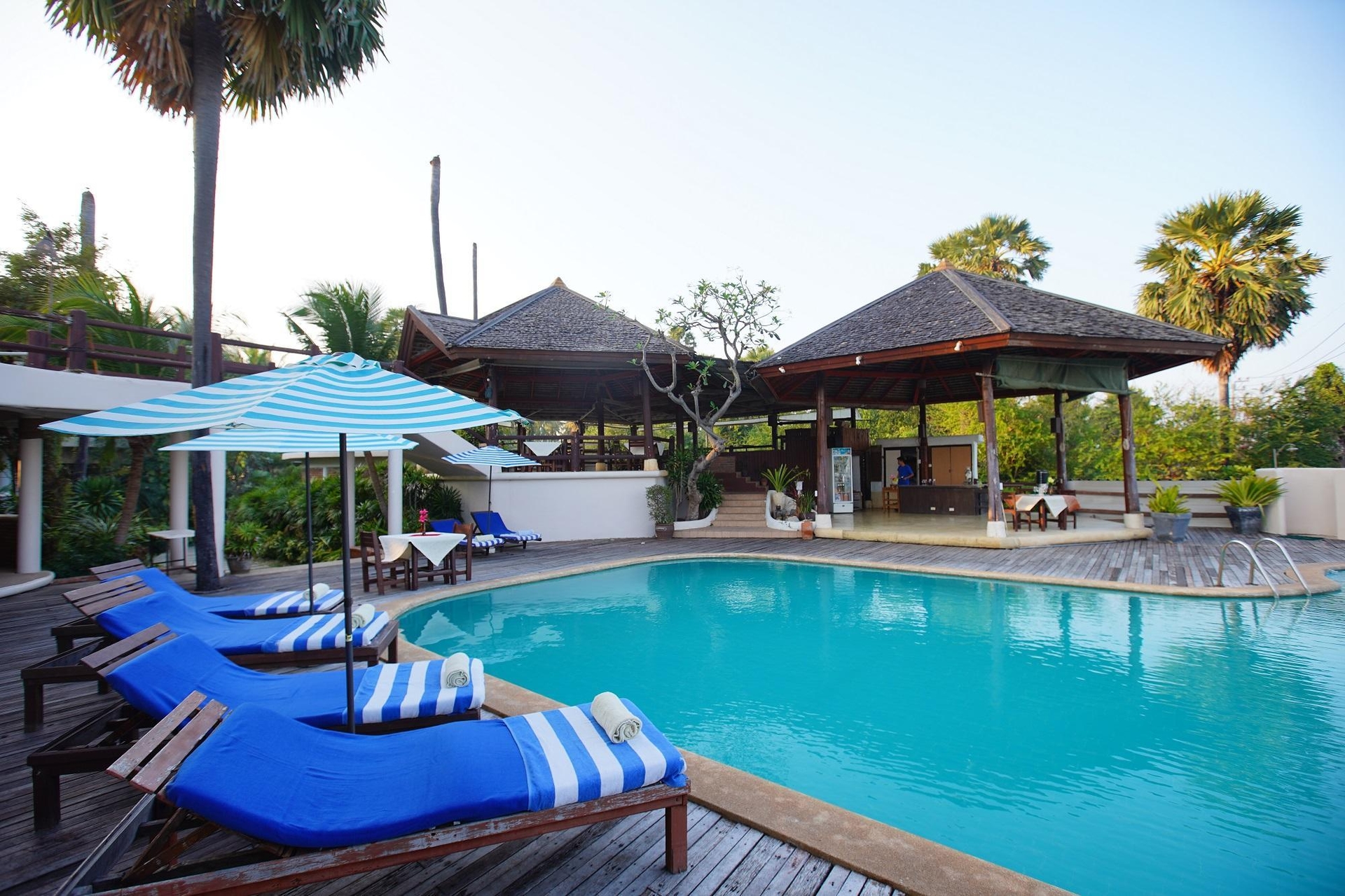 Tanaosri Resort4
